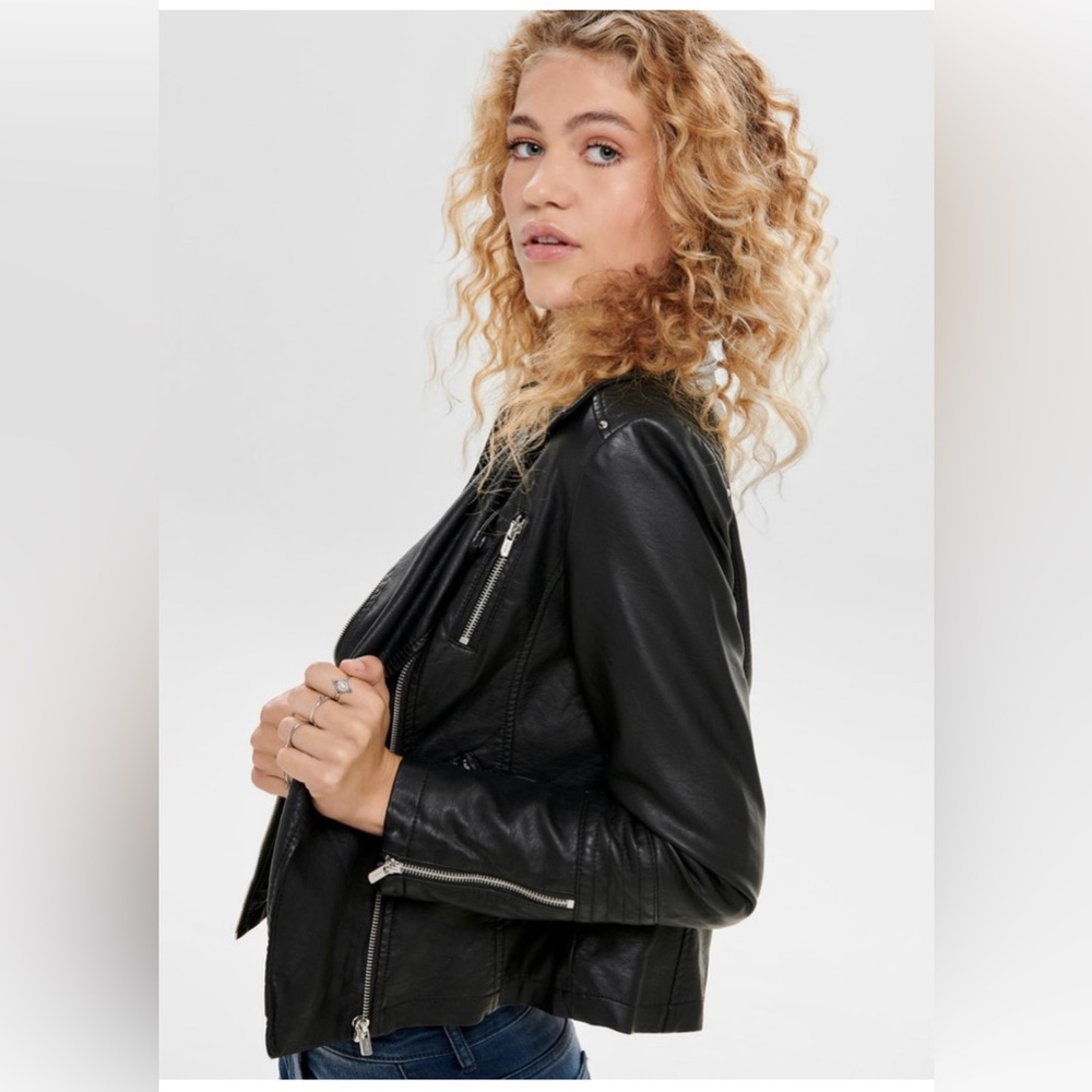 🧥 Vero Moda leather jacket_XS 🧥 - Picture 4 of 6